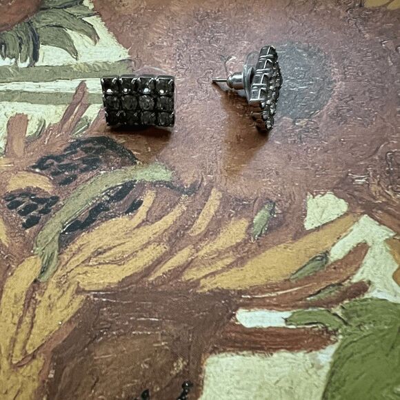 sparkly vtg 80s unmarked glam rhinestone rectangle pierced earrings small stud - Picture 5 of 7